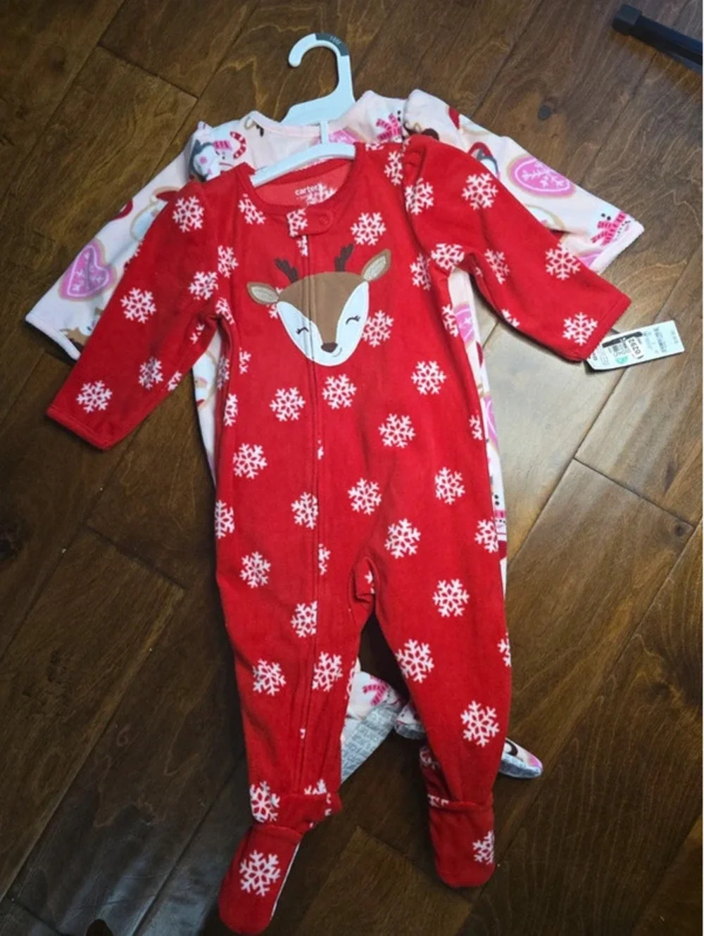 12m brand new christmas pajamas from carter's item. 292G6